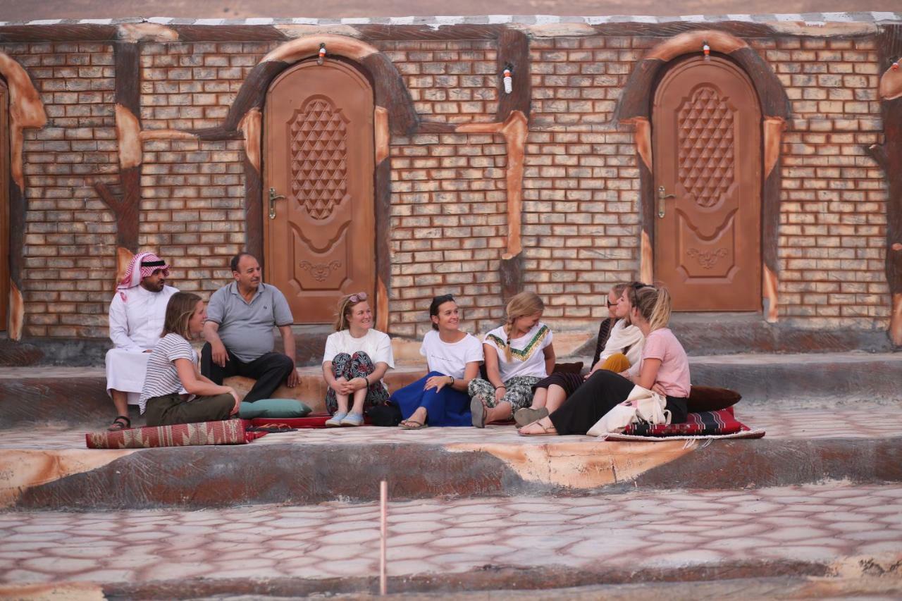 Little Petra Heritage Village 와디무사 외부 사진