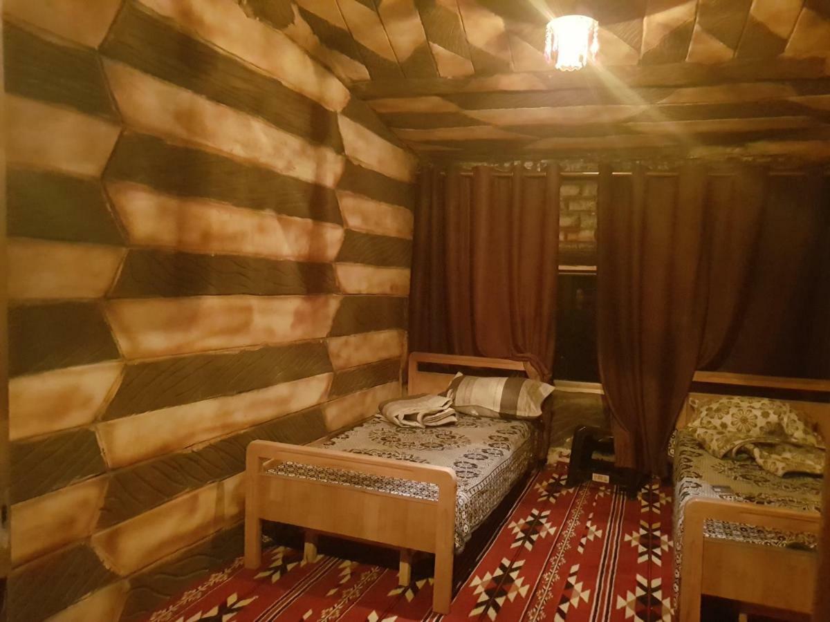 Little Petra Heritage Village 와디무사 외부 사진